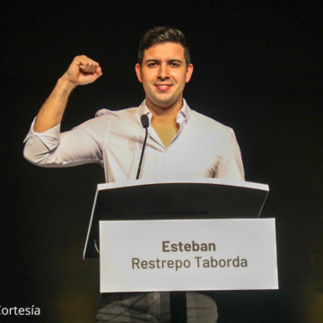 Esteban Restrepo asegura que va solo hasta el final por la Gobernación de Antioquia