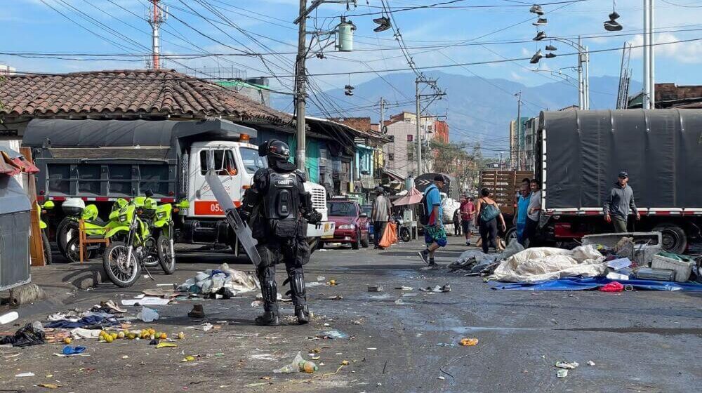 Un joven capturado y más de 1.000 dosis de droga incautadas en un operativo en Medellín