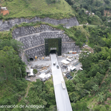Gobierno de Antioquia y Medellín unen fuerzas por el Túnel del Toyo