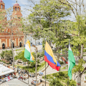 Gobernación rechaza la toma de un colegio por grupos ilegales en Antioquia