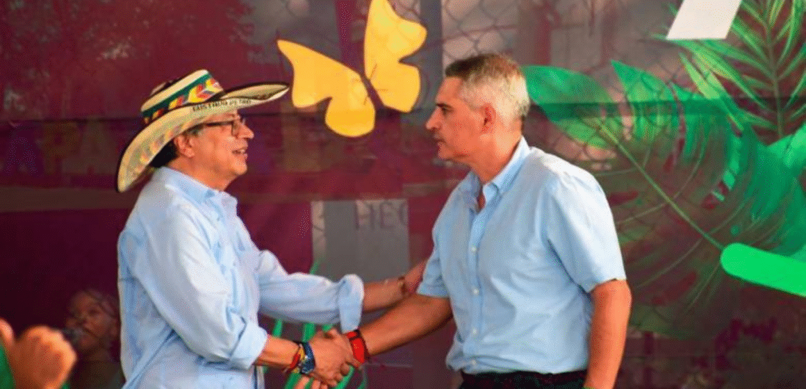 Gobernador de Antioquia acusa al presidente Petro de “engañoso”por entrega de ambulancias