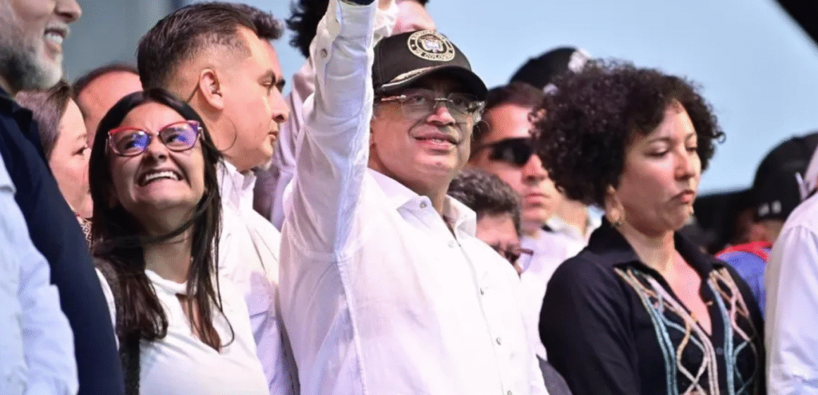 “Petro nos puso una lápida”: Alcalde de Medellín