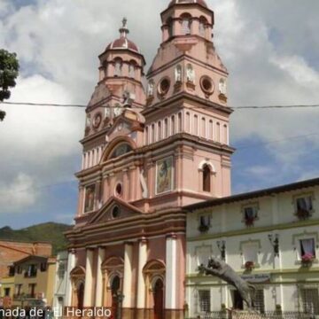 Crece violencia por enfrentamientos entre ilegales en Valdivia y Amalfi