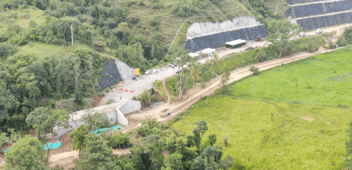 Avanzan obras de la nueva vía al mar en Antioquia