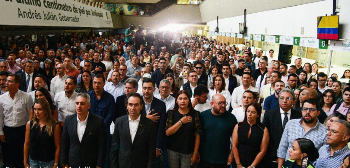 Concejo de Medellín expresa condolencias por el asesinato de Miguel Uribe Turbay