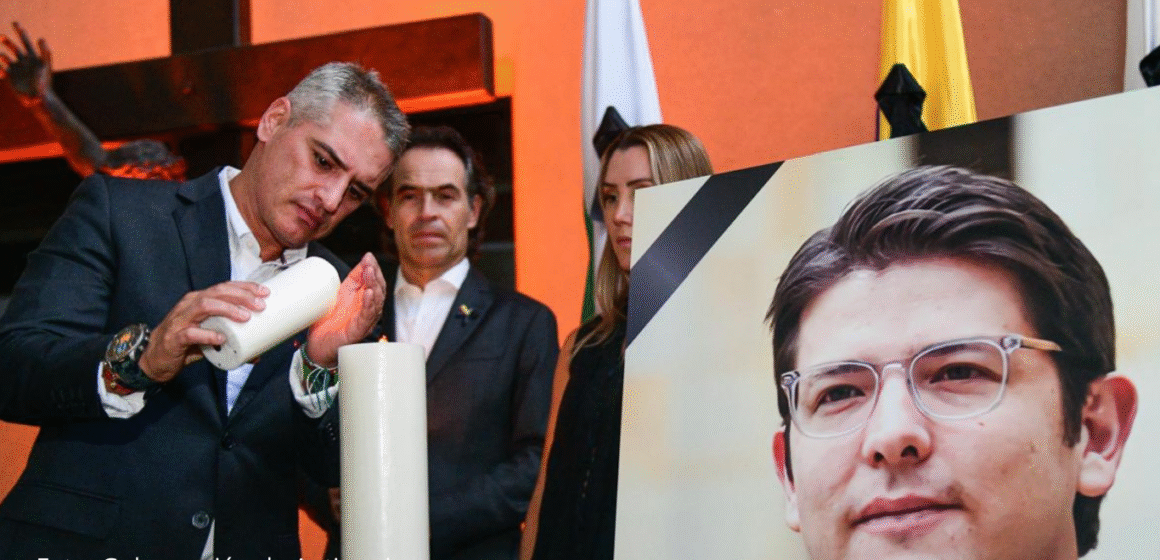 Antioquia rindió homenaje solemne a Miguel Uribe con velatón y eucaristía