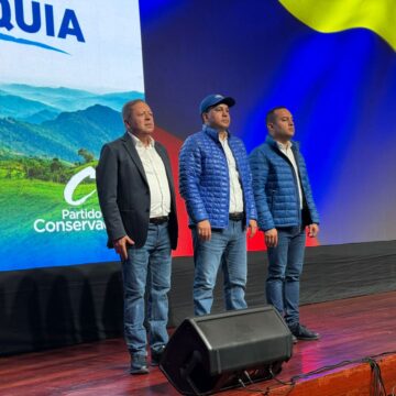 Carlos Andrés Trujillo renuncia al Senado y prepara su regreso a la Alcaldía de Itagüí