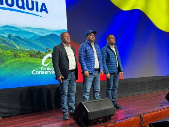 Carlos Andrés Trujillo renuncia al Senado y prepara su regreso a la Alcaldía de Itagüí