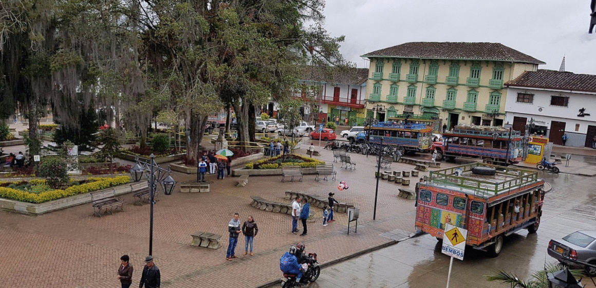 Gobernador de Antioquia pidió proteger a los soldados acorralados tras combates con el Clan del Golfo en Sonsón