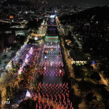 Medellín encendio el alumbrado navideño