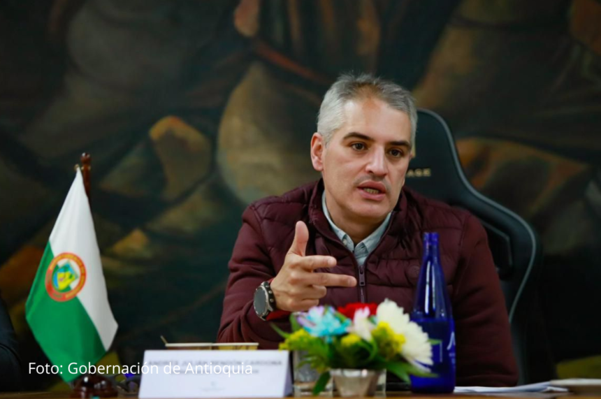 Rendón pide a Petro explicar crisis de la salud durante visita a Medellín