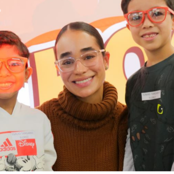 93 niñas y niños de Envigado fueron beneficiados con lentes y monturas en alianza con Chocolisto