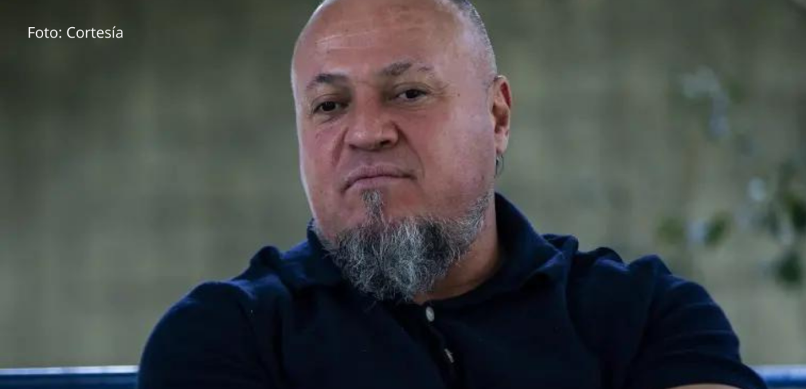 Renuncia de alias “Pesebre” reaviva críticas del alcalde de Medellín a la paz urbana