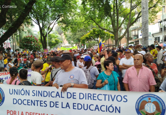 Gobernación de Antioquia advierte que no pagará a docentes que participen en paro de 72 horas