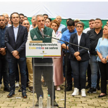 El gobernador Andrés Julián Rendón, enviaron un mensaje de unidad y defensa del departamento