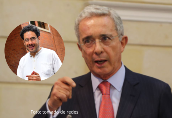 Uribe arremete por crisis con Ecuador y señala a Iván Cepeda