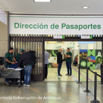 Caída nacional del sistema de pasaportes. Más de 2000 documentos sin expedir en Antioquia
