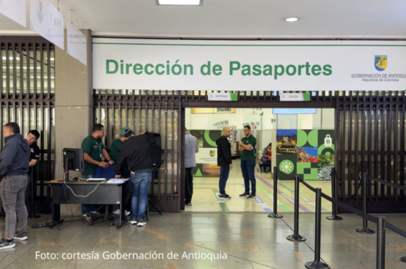 Caída nacional del sistema de pasaportes. Más de 2000 documentos sin expedir en Antioquia