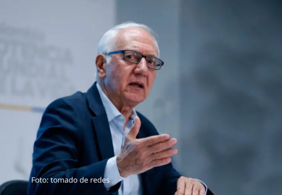 "Hasta el perro y el gato tienen que salir a votar": Procuraduría abre investigación contra minsalud