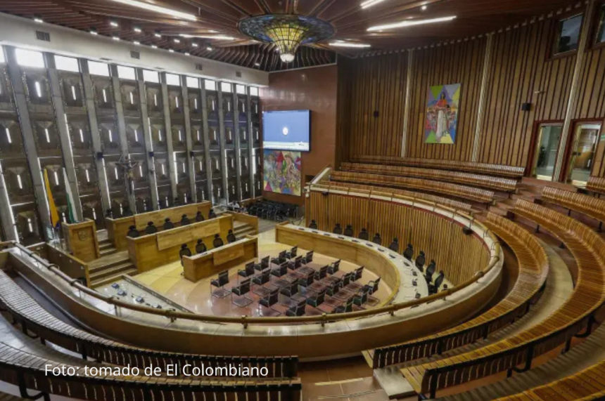 Suspenden sesión de Asamblea de Antioquia por ausencia de 15 diputados