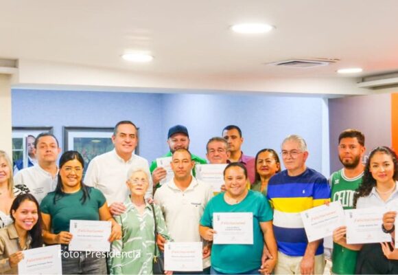 Envigado entrega más de $1.300 millones en subsidios de vivienda a 25 familias
