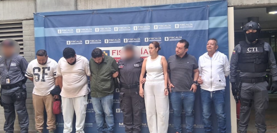 Desarticulan presunta red de estafas en Medellín: más de 1.000 personas habrían sido víctimas Desarticulan presunta red de estafas en Medellín: más de 1.000 personas habrían sido víctimas
